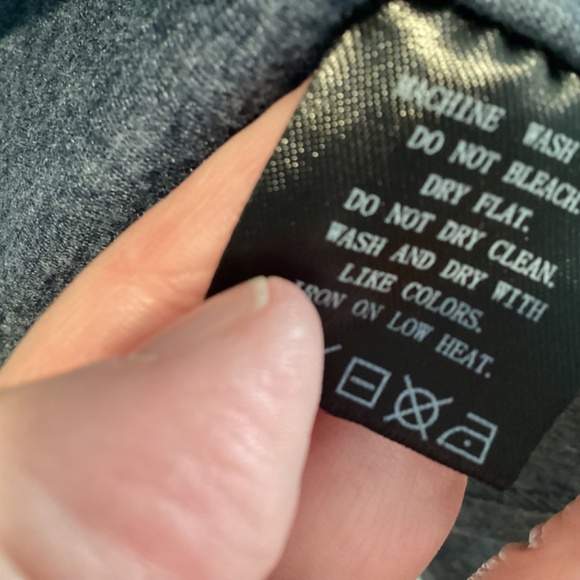 Woman's Size 2x top - Picture 7 of 7